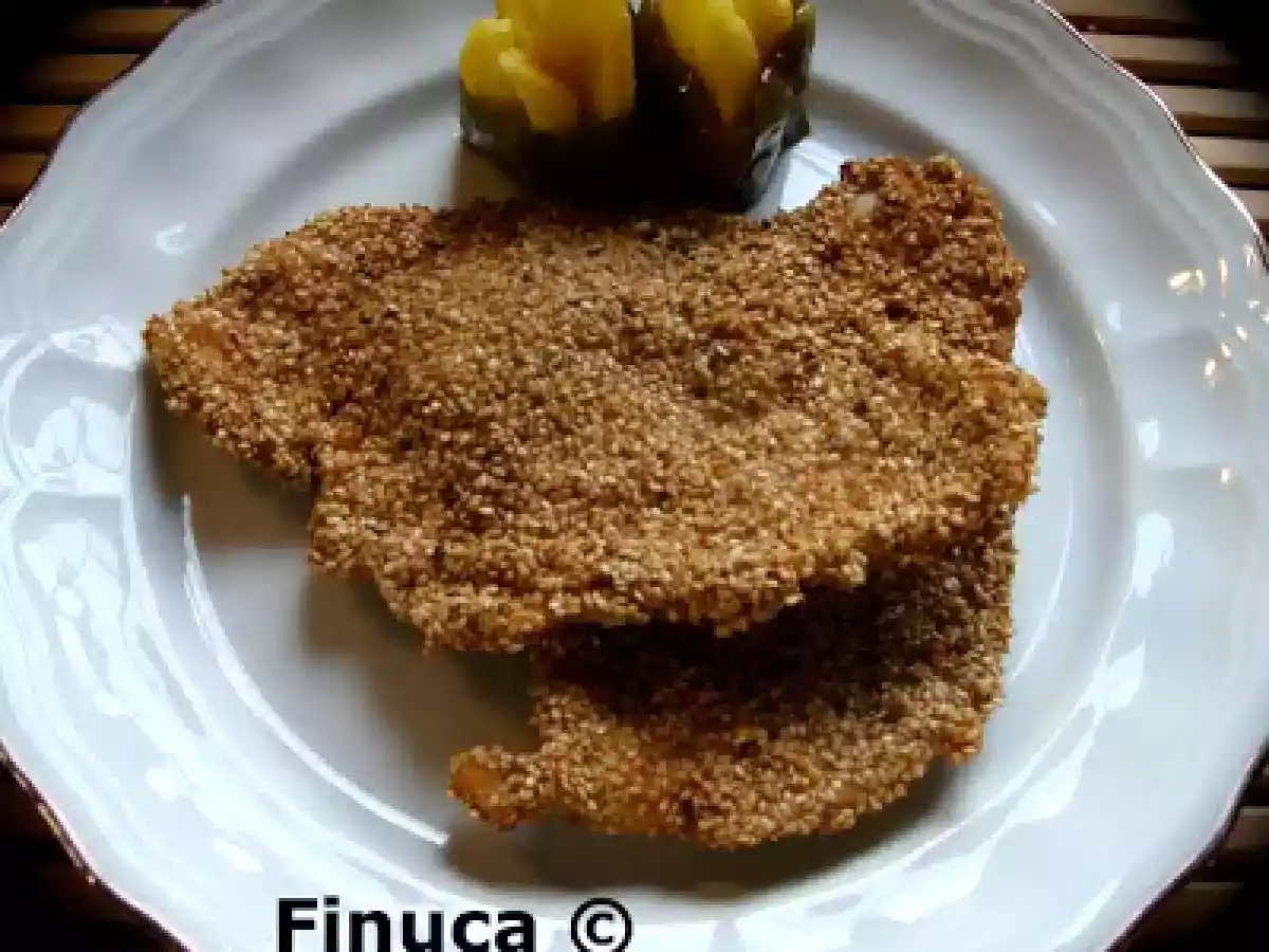 Filetes de pechuga de pollo rebozados en sésamo