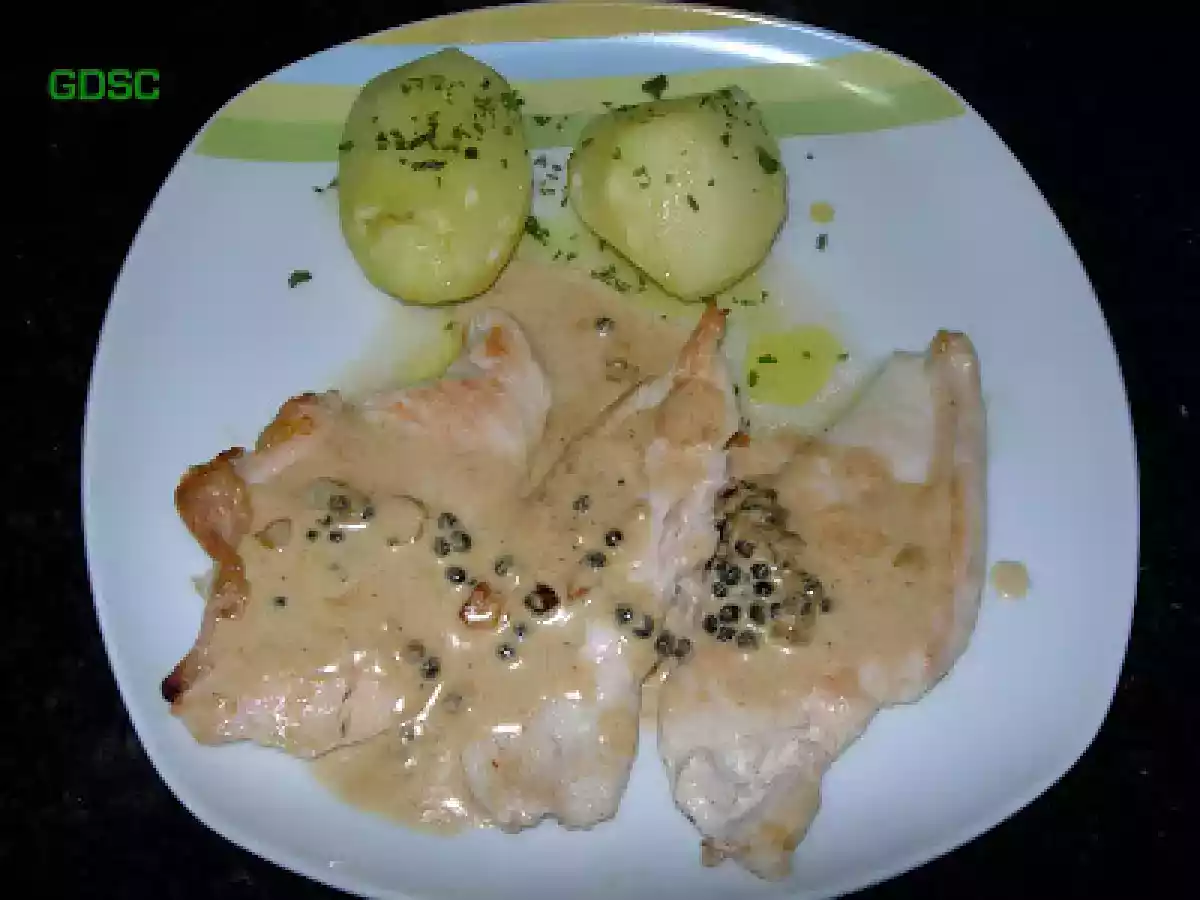 FILETES DE POLLO A LA PIMIENTA