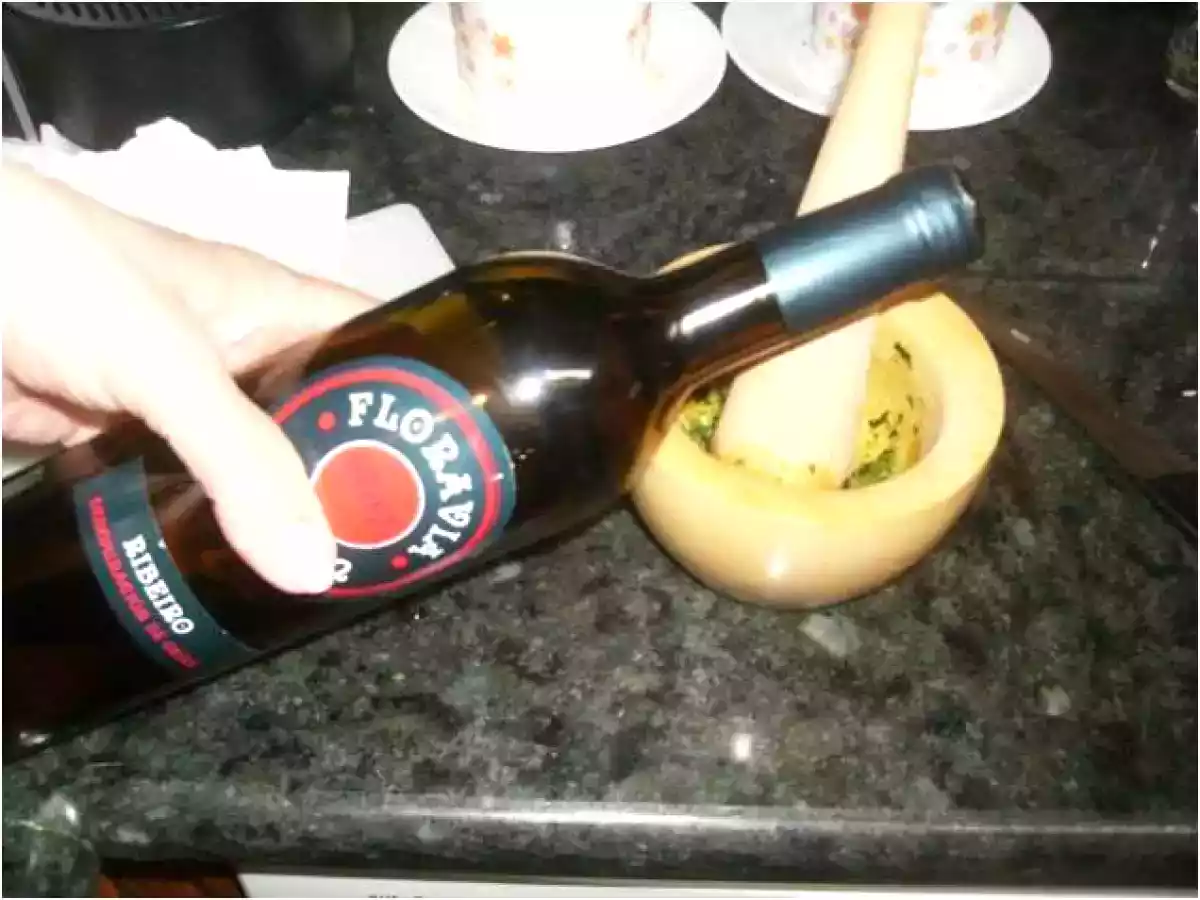 FILETES DE TERNERA EN SALSA CON CHAMPIÑONES - foto 4