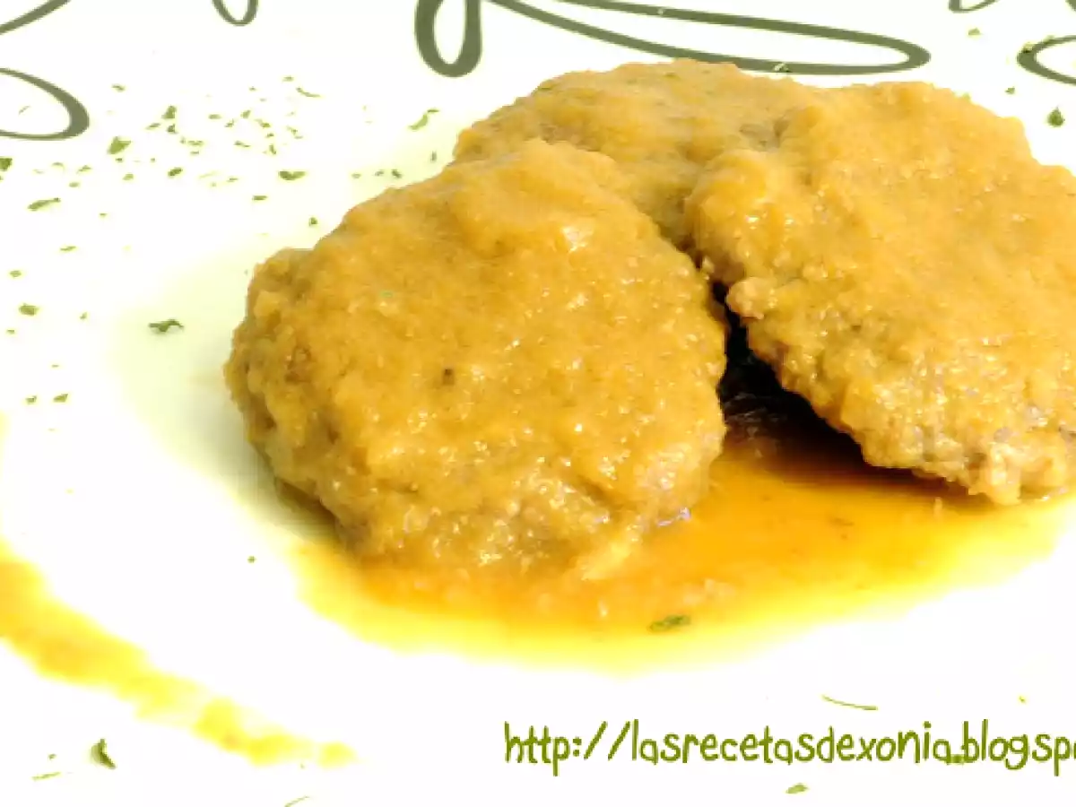 Filetes rusos en salsa