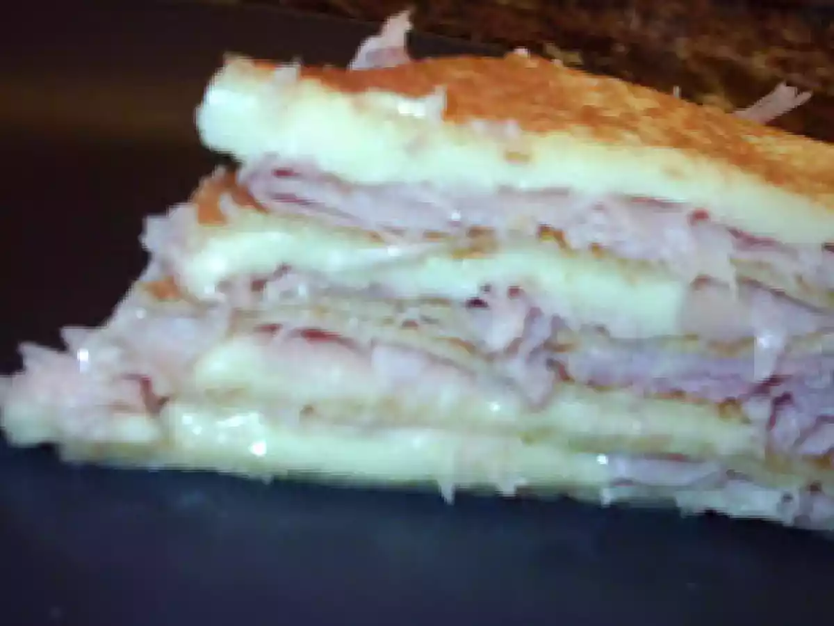 Filloas con jamón y queso