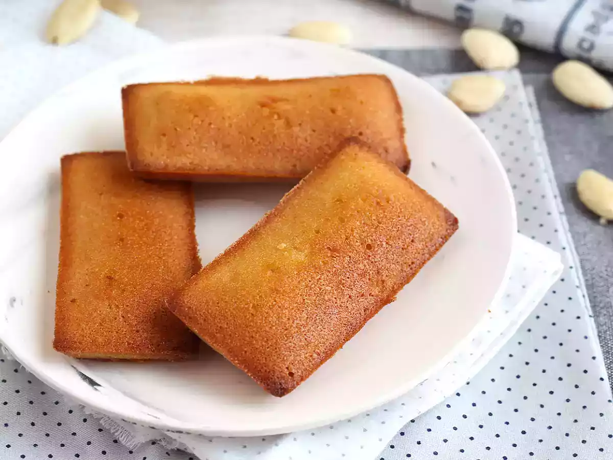 Financiers caseros de almendra - foto 3