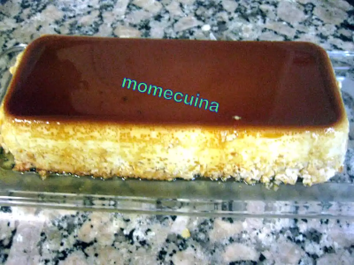 Flam amb virutes de coconut i llet de coco flan con virutas de coconut y leche de coco