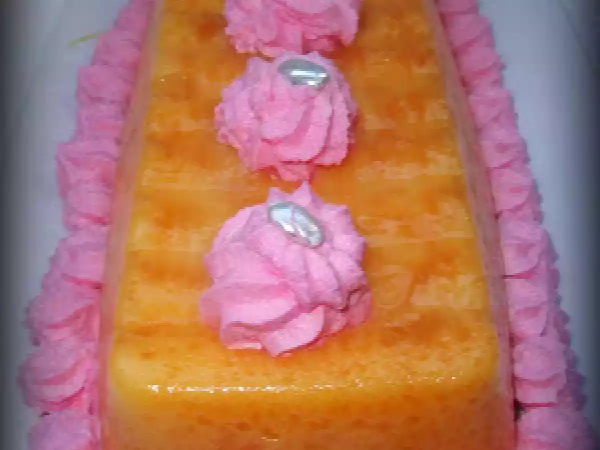 Flan con melocotón y piña