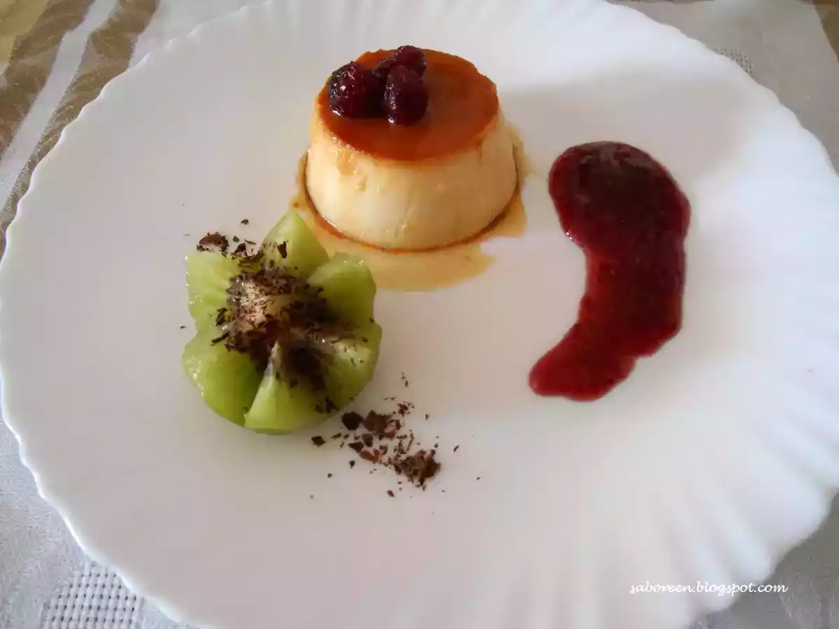 Flan de queso con frutas del bosque