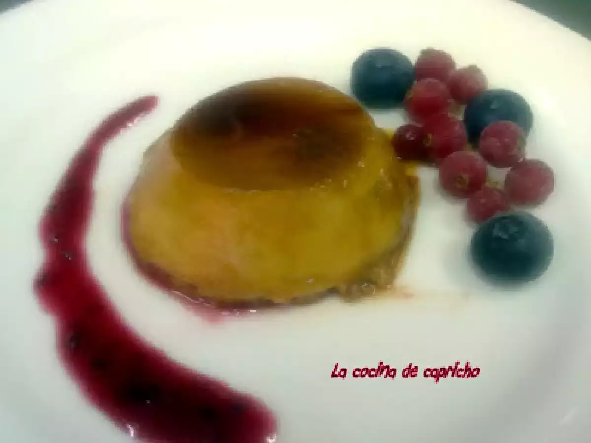 Flan de queso y castañas con frutos rojos