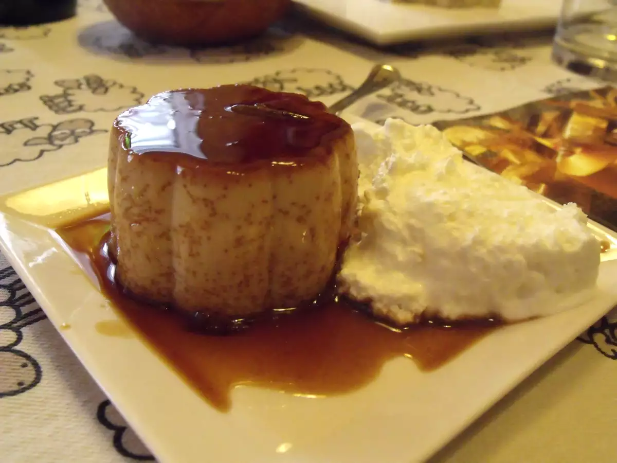 Flan de turrón