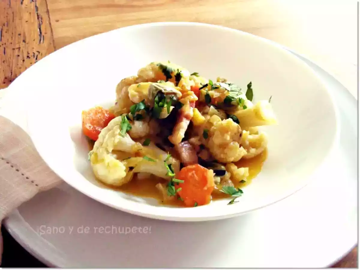 Flores de coliflor con salsa de naranja y Martini