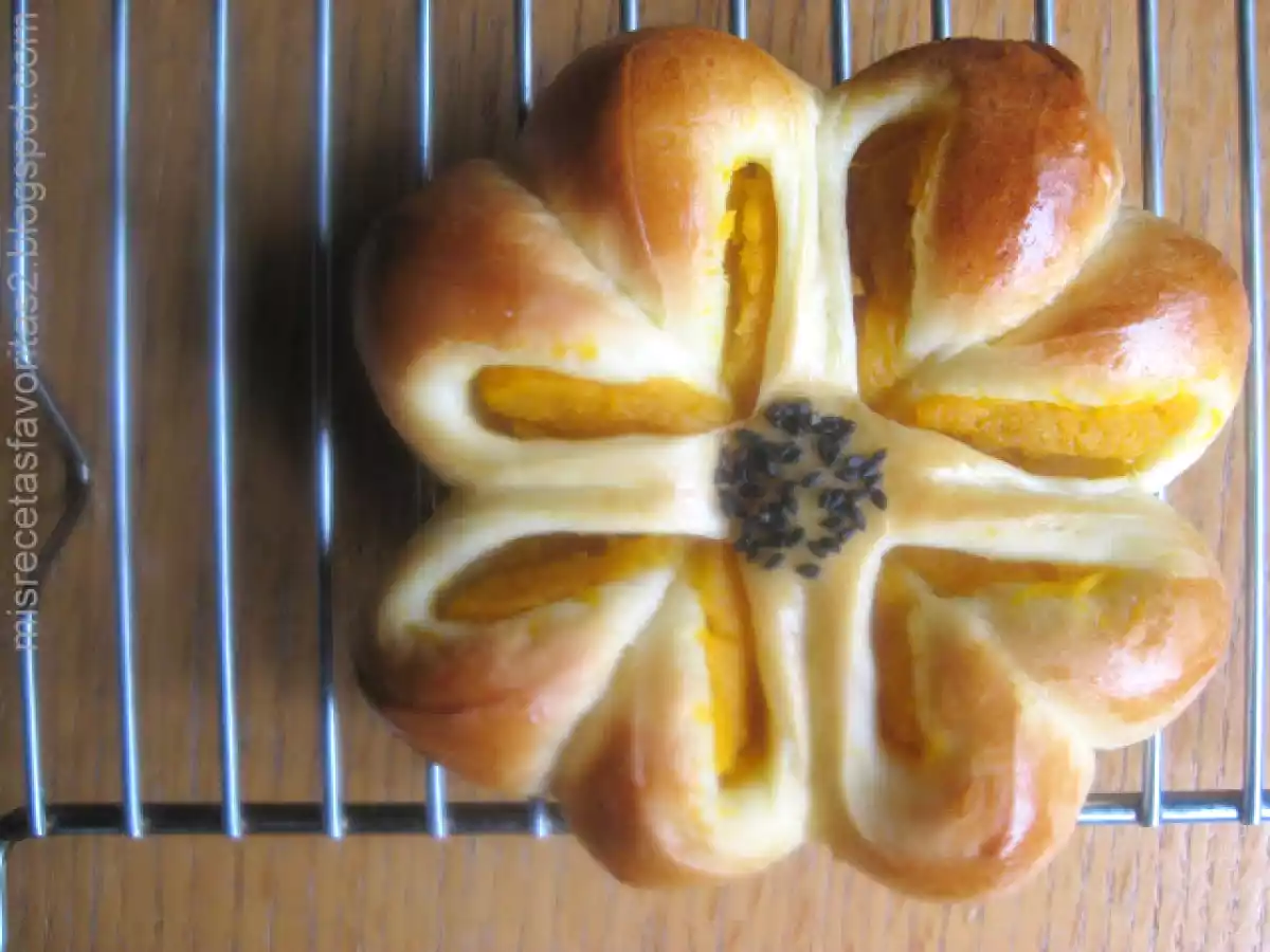 Flores de pan con batata cocida