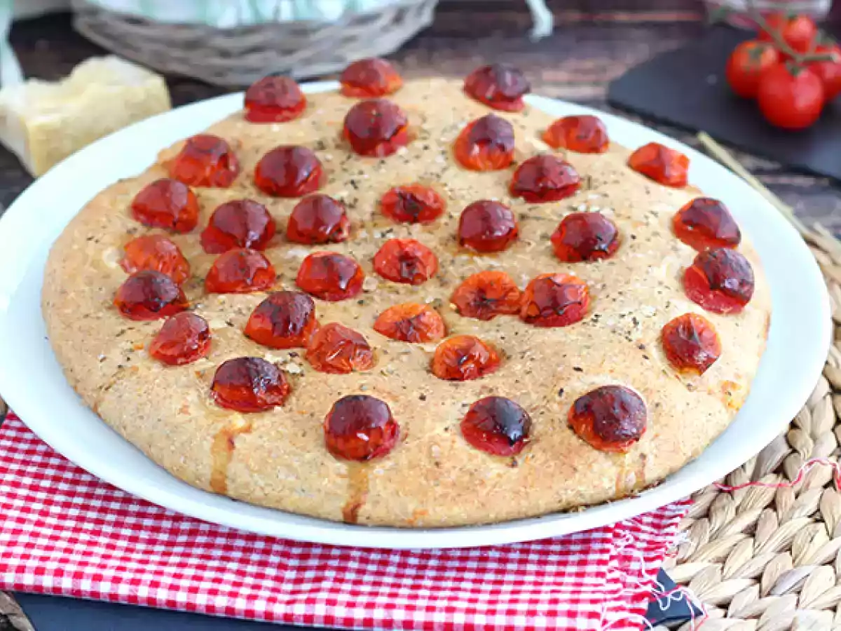 Focaccia de tomates cherry