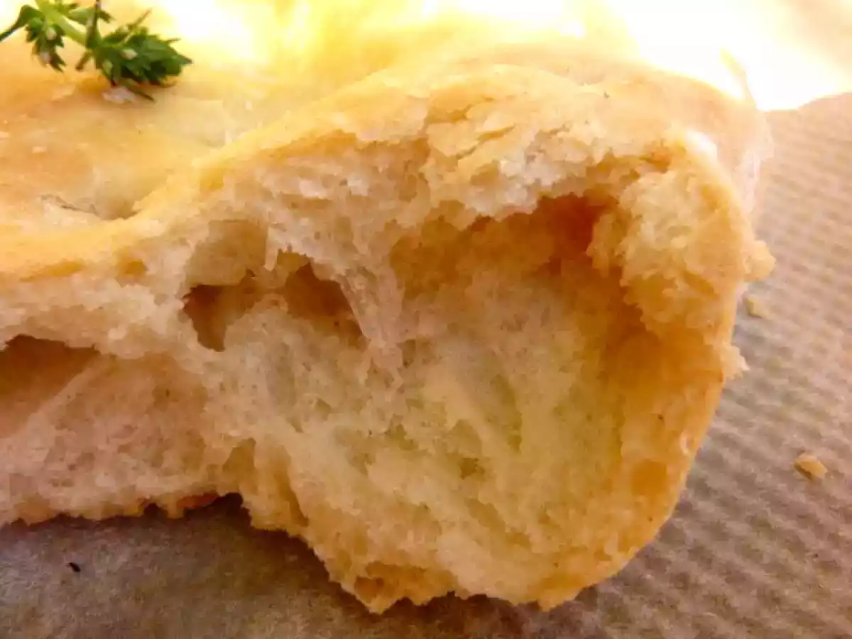 Focaccia de tomates cherry y queso manchego - foto 5