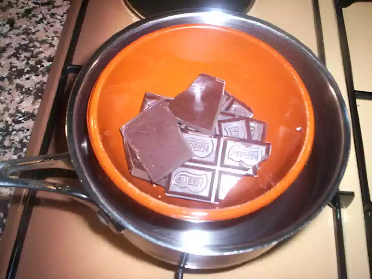 FRESAS CON CHOCOLATE Y ALMENDRA. - foto 5