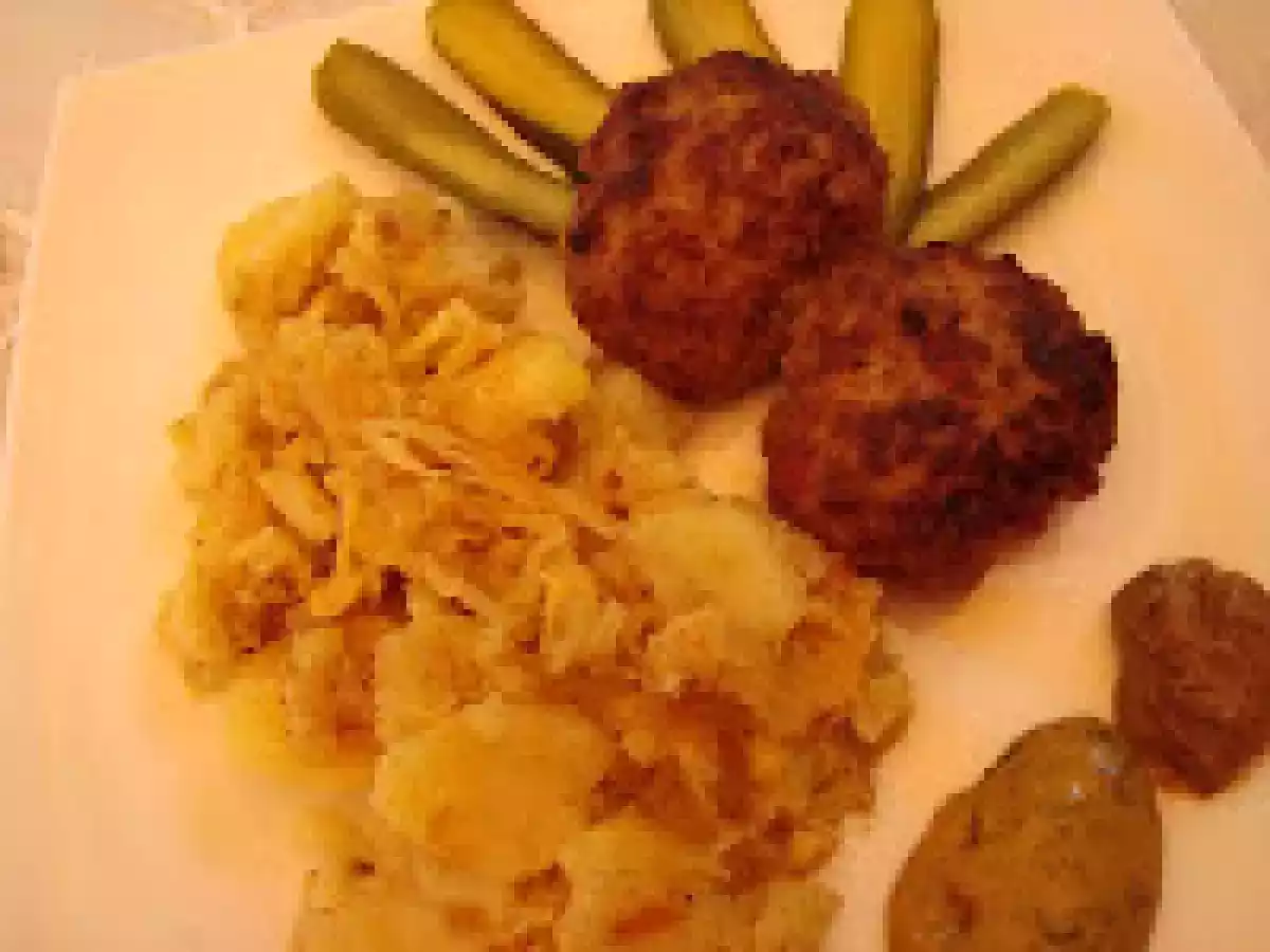 Frikadellen a la mostaza con guarnición de patata y cebolla - foto 2