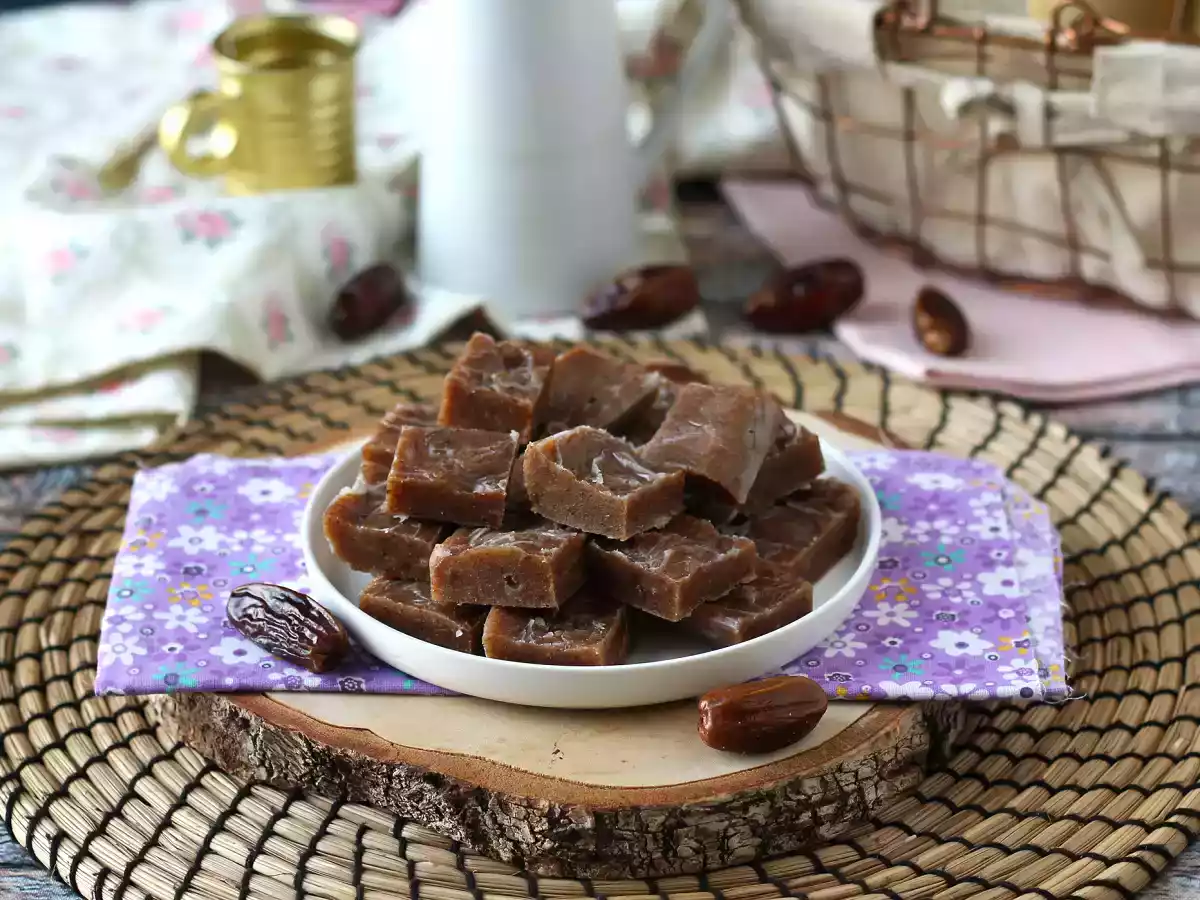 Fudge de dátiles, un bocado de caramelo blando, lleno de energía y sabor - foto 5