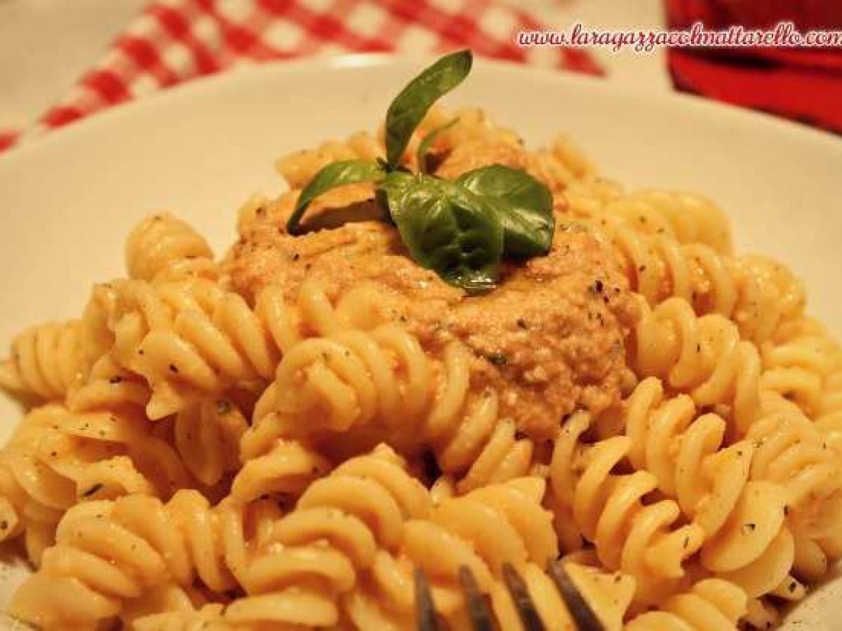 Fusilli con pesto alla trapanese Receta Petitchef