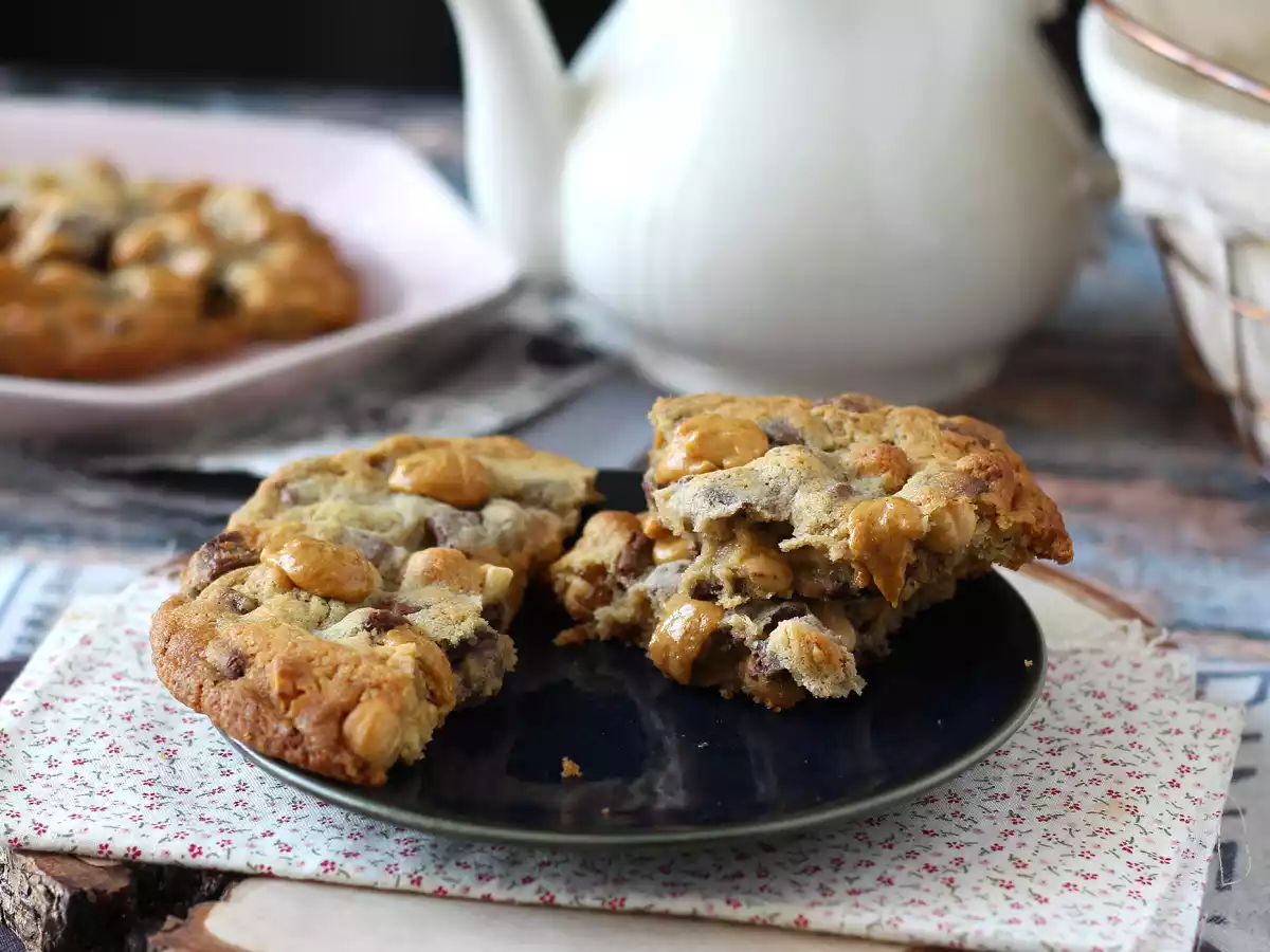 Galleta XXL de avellana y chocolate con leche y praliné - foto 2