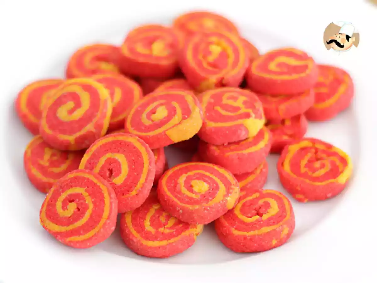 Galletas bicolor rojo y amarillo - foto 2