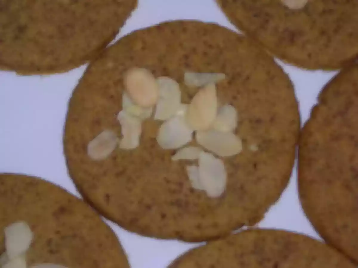 Galletas con almendras laminadas - foto 2