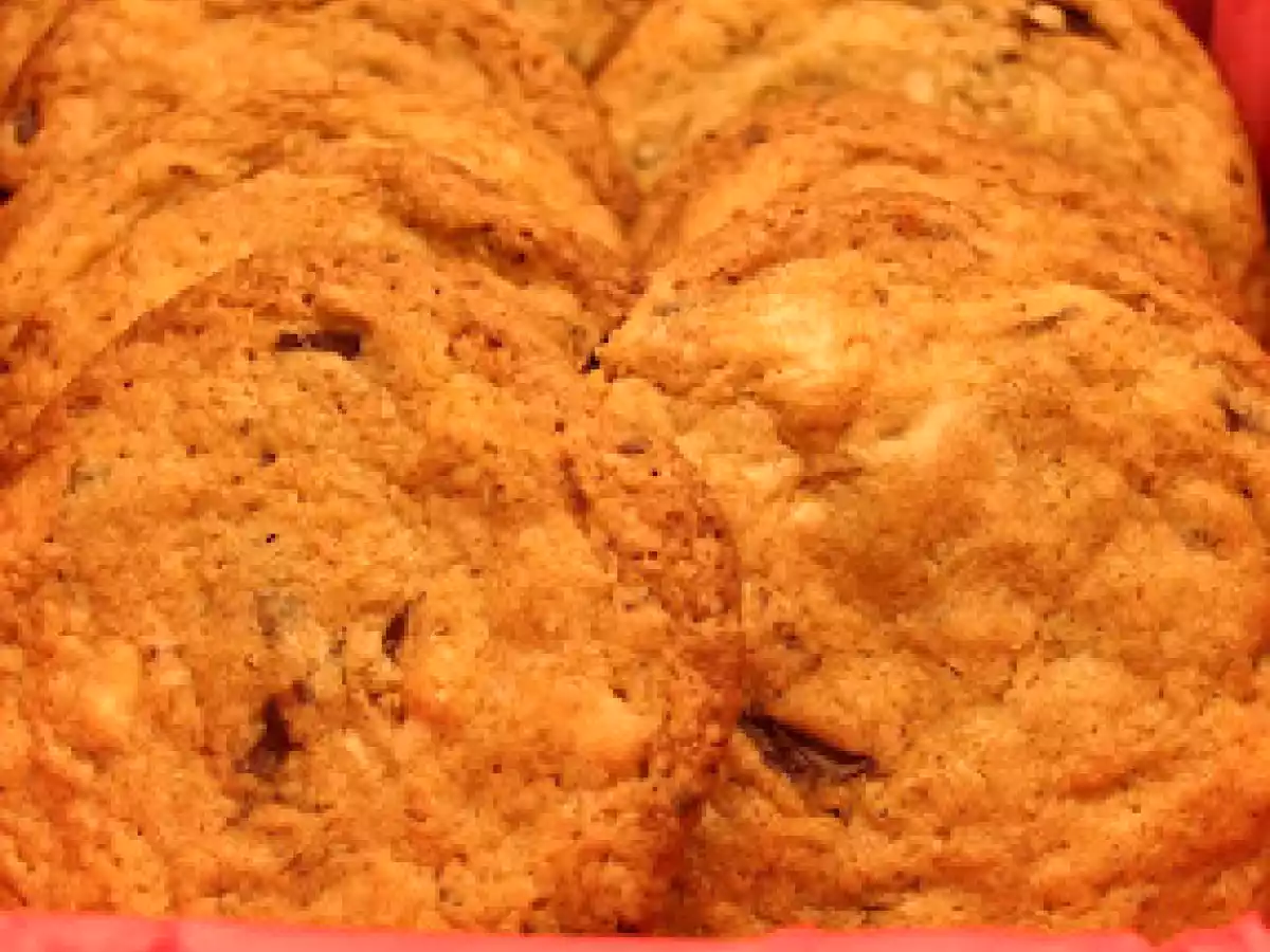 Galletas con piñones y chocolate