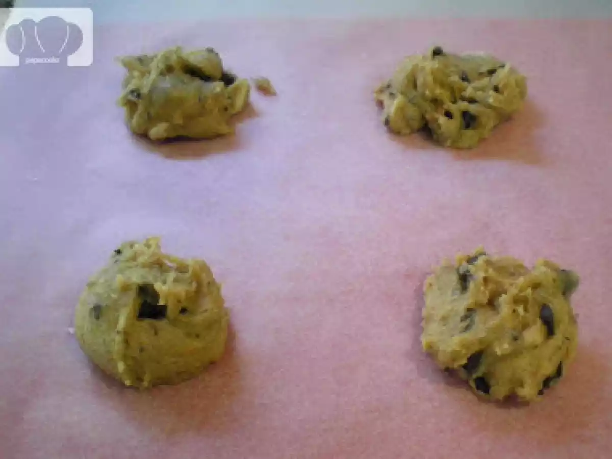 Galletas con piñones y chocolate - foto 3