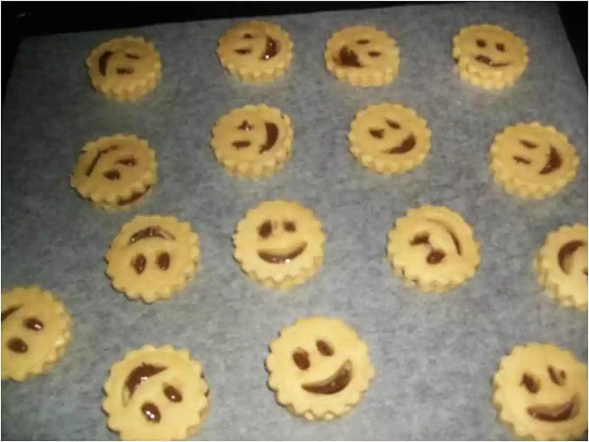GALLETAS DE CARITAS CON CHOCOLATE - foto 7