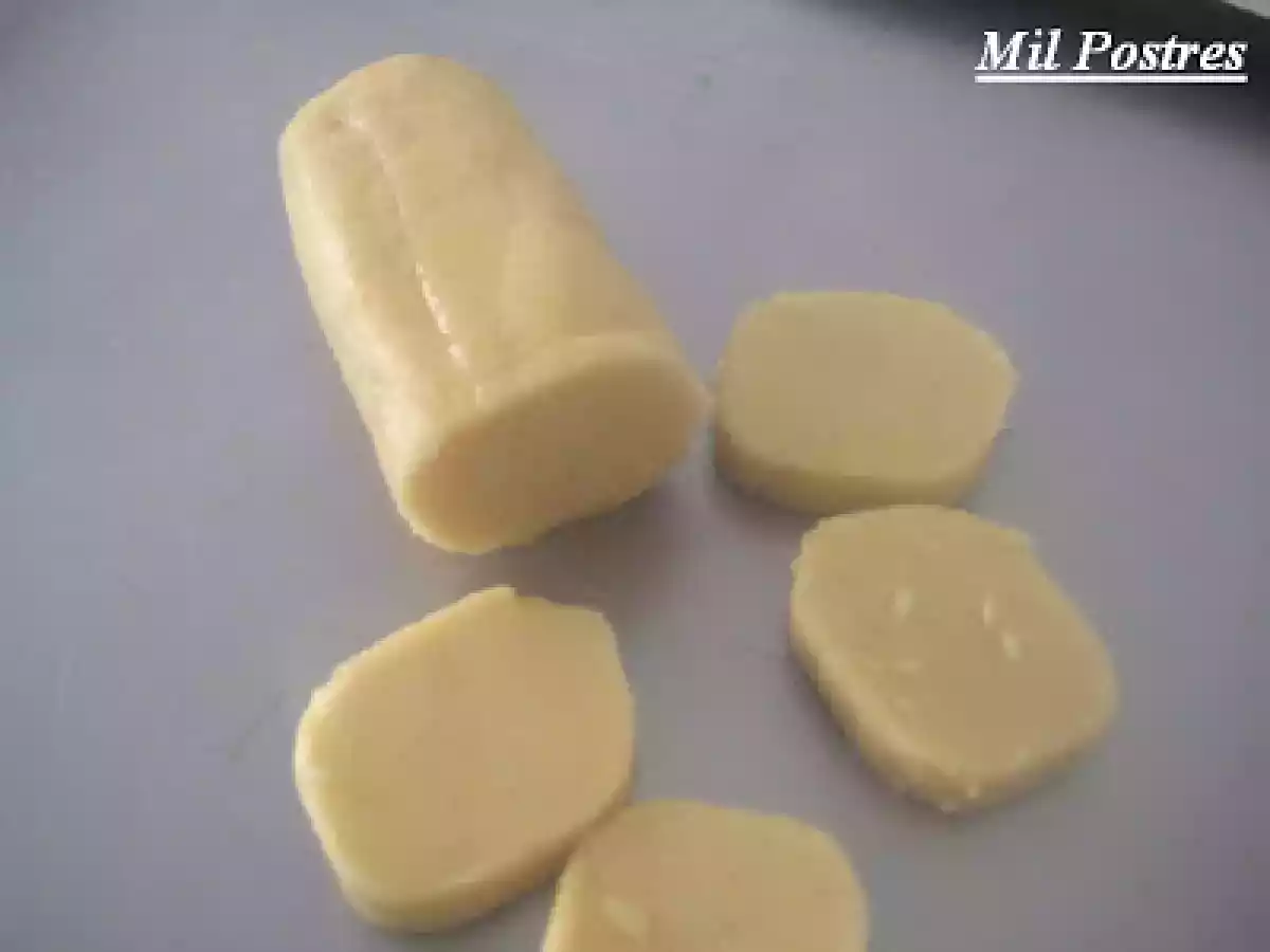 Galletas de mantequilla, almendras y chocolate Deliciosas y sencillas - foto 2