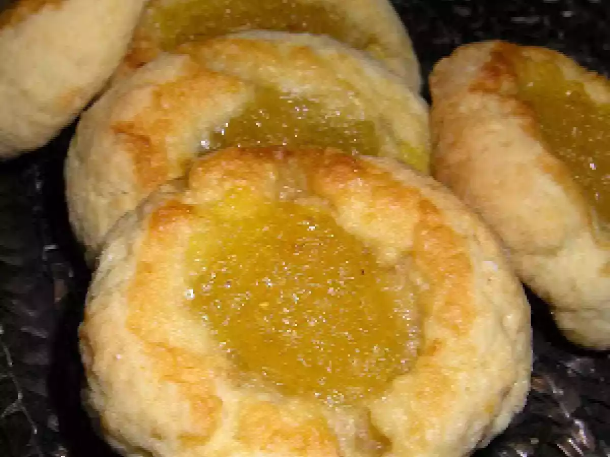 Galletas de mantequilla con mermelada de piña