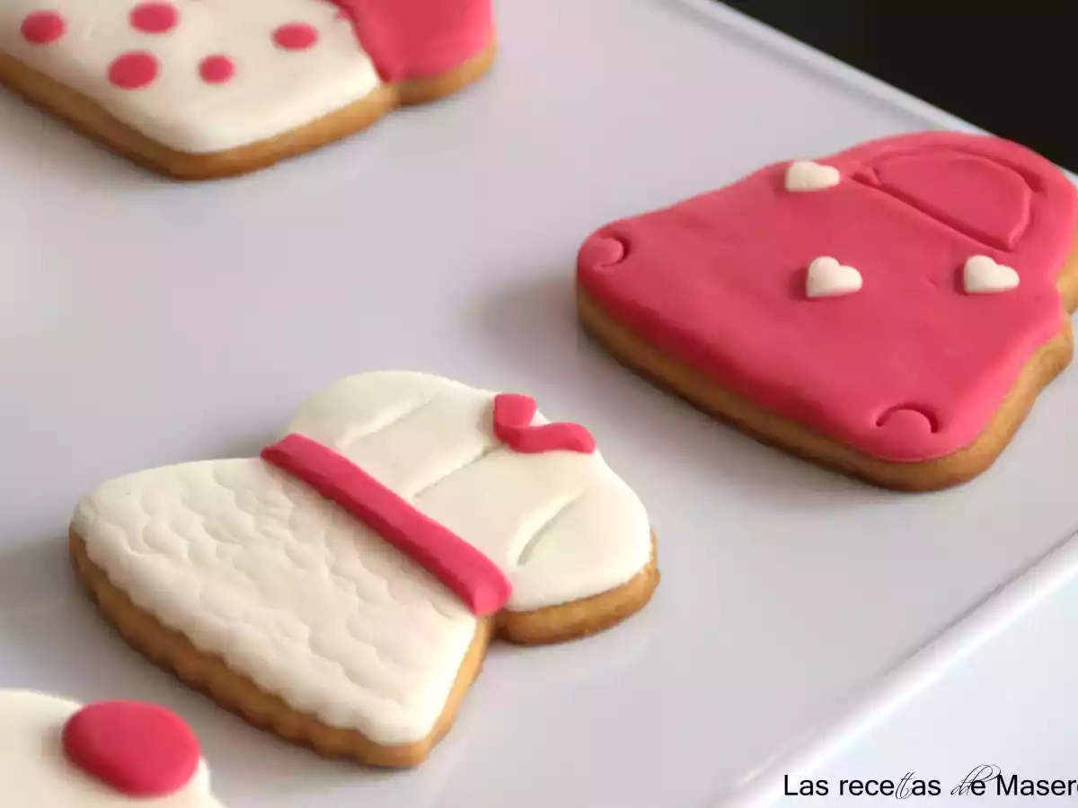 Galletas de mantequilla decoradas de fondant