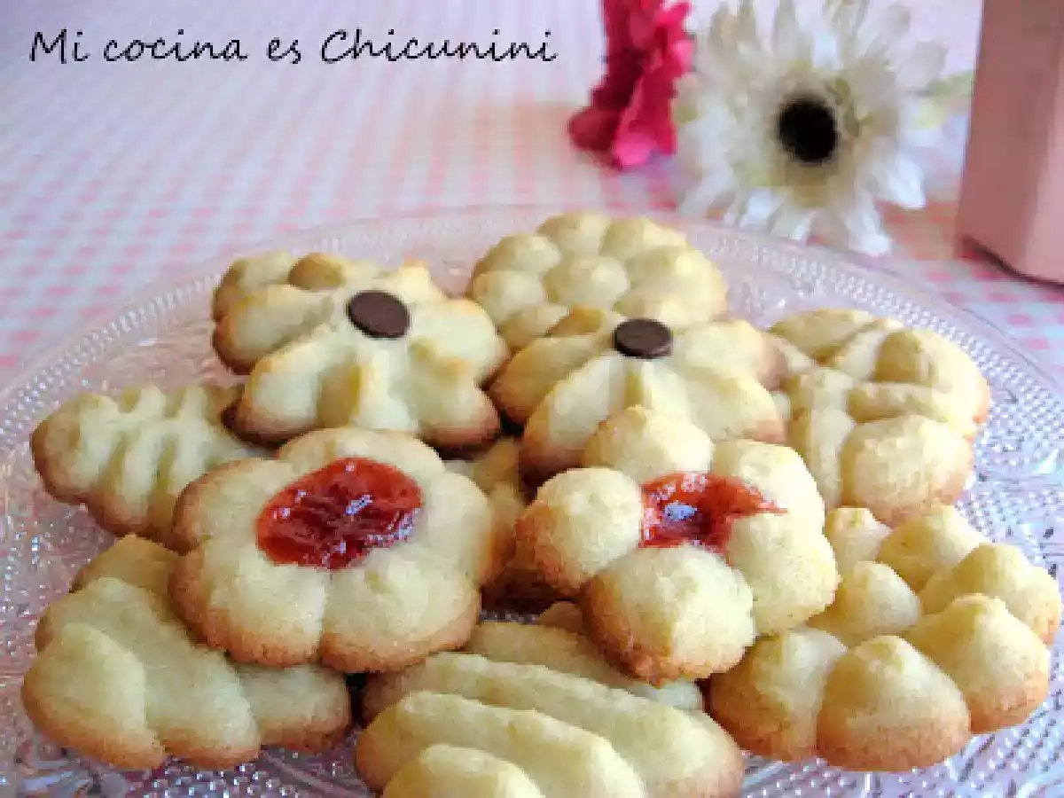 GALLETAS DE MANTEQUILLA, HECHAS CON PISTOLA