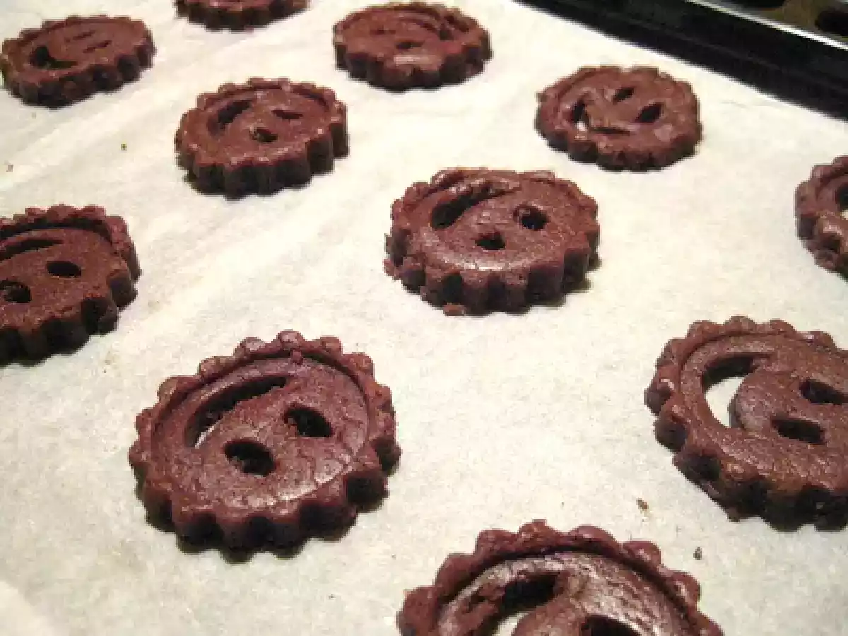 GALLETAS DECORADAS CON GOTITAS DE DOS CHOCOLATES Y DE CARAMELO - foto 9