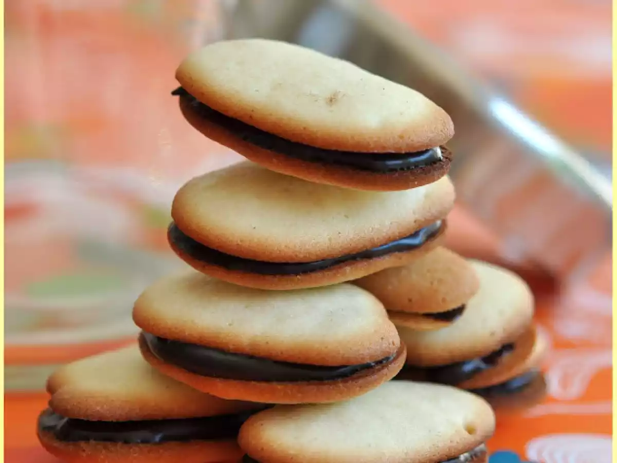 GALLETAS SANDWICHES DE CHOCOLATE