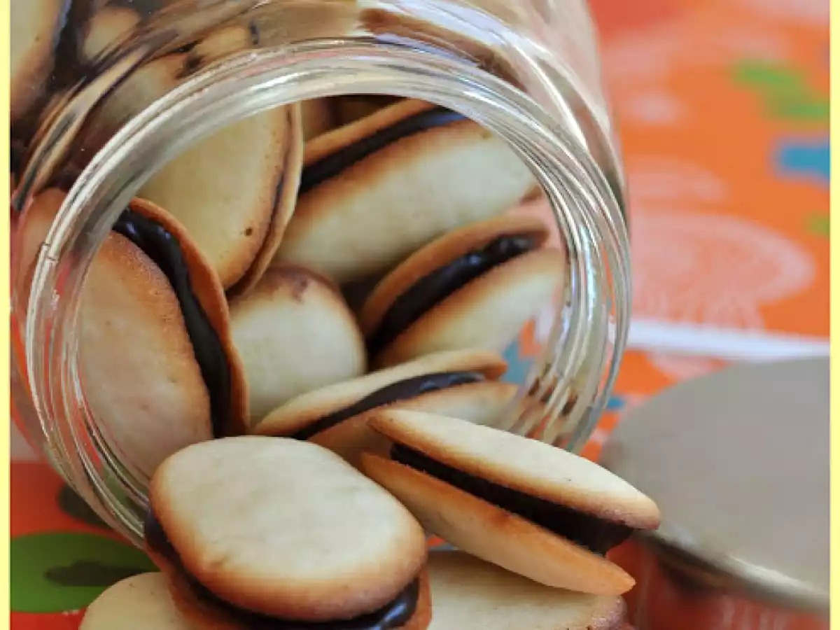 GALLETAS SANDWICHES DE CHOCOLATE - foto 3