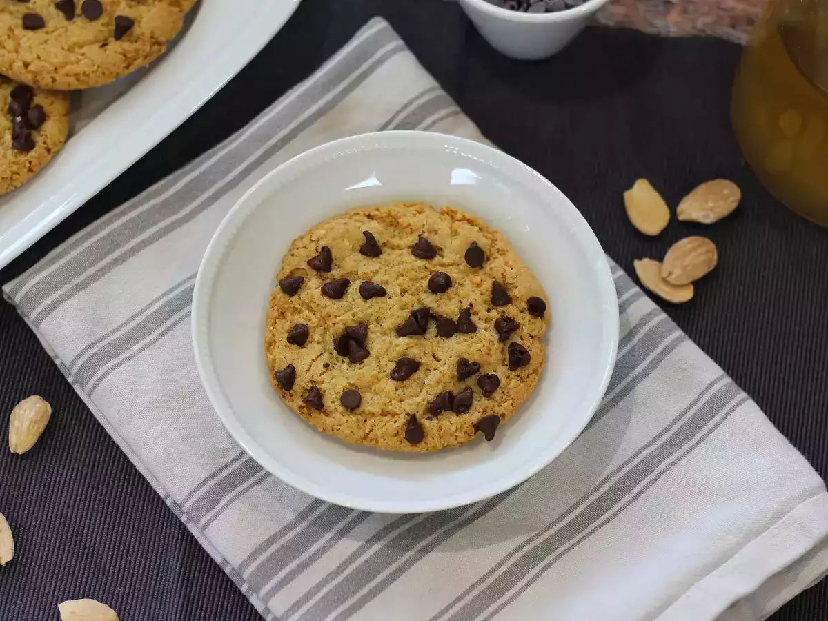 Galletas veganas de almendras y pepitas de chocolate - foto 4