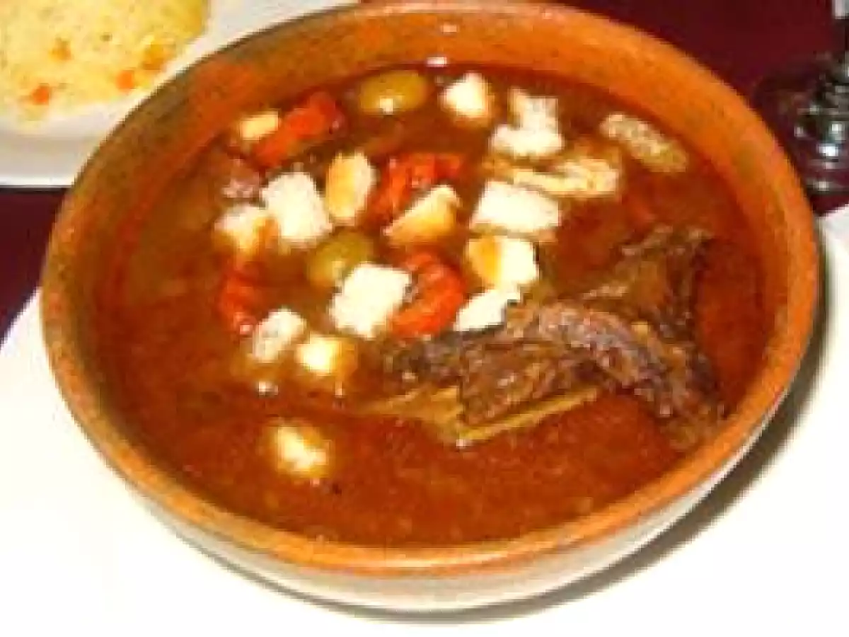 Gallo en chicha - cocina salvadoreña