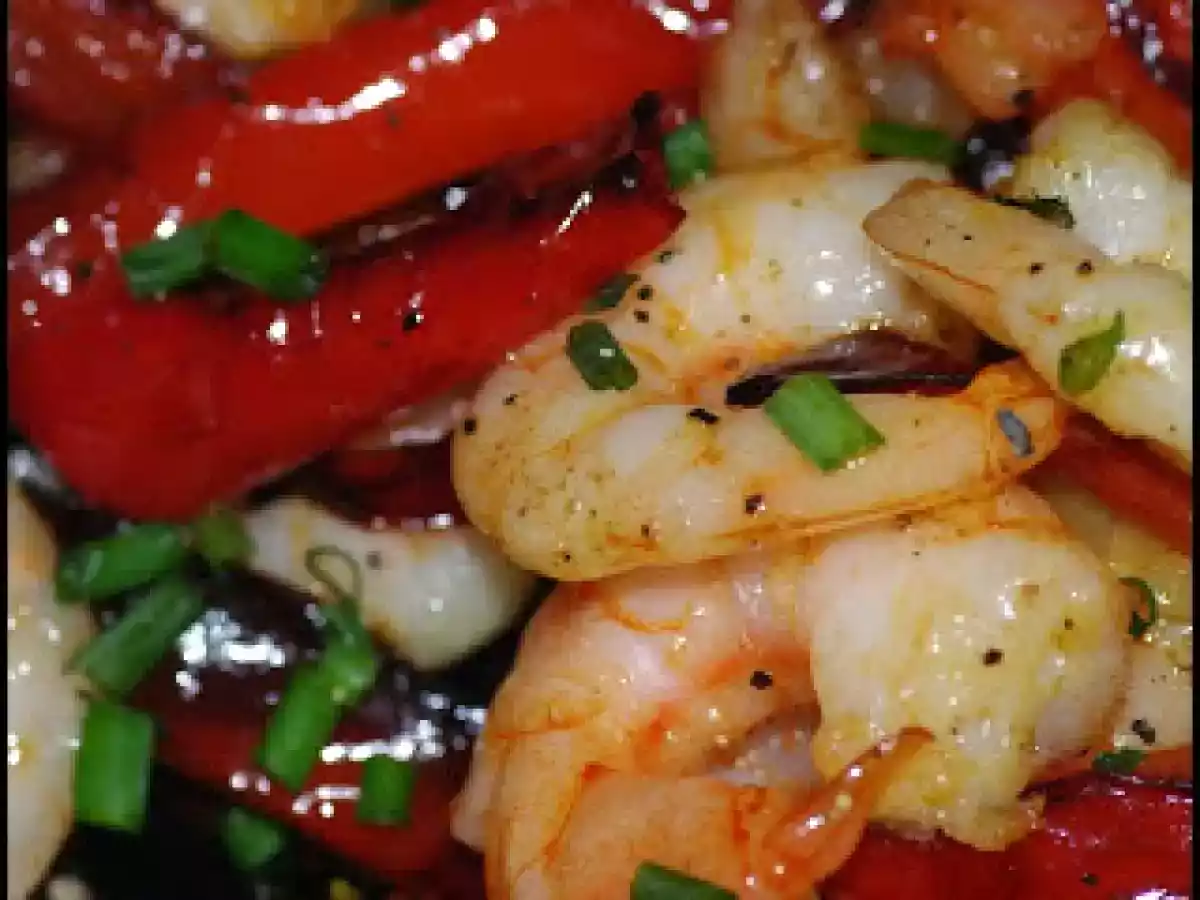 Gambas y pimiento rojo dulce al ajillo