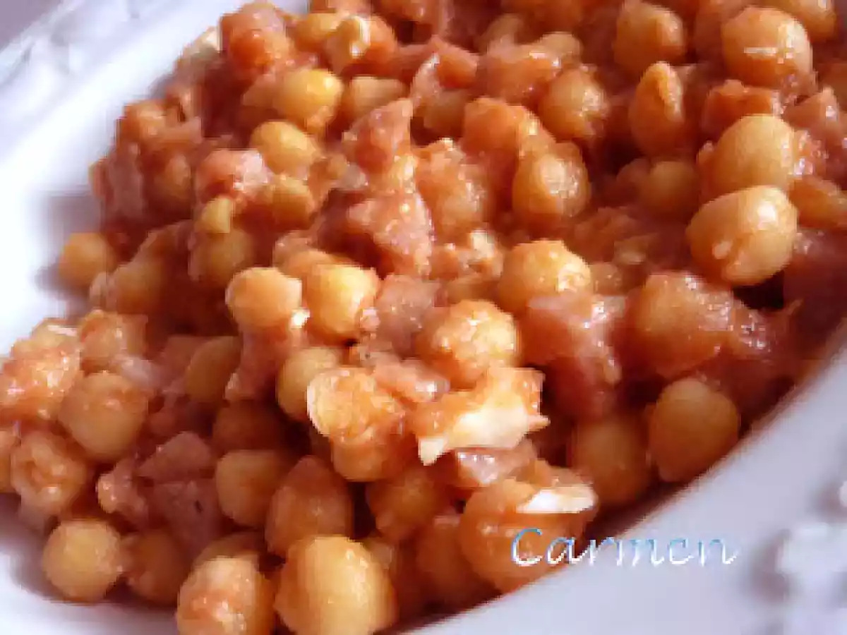Garbanzos con butifarra
