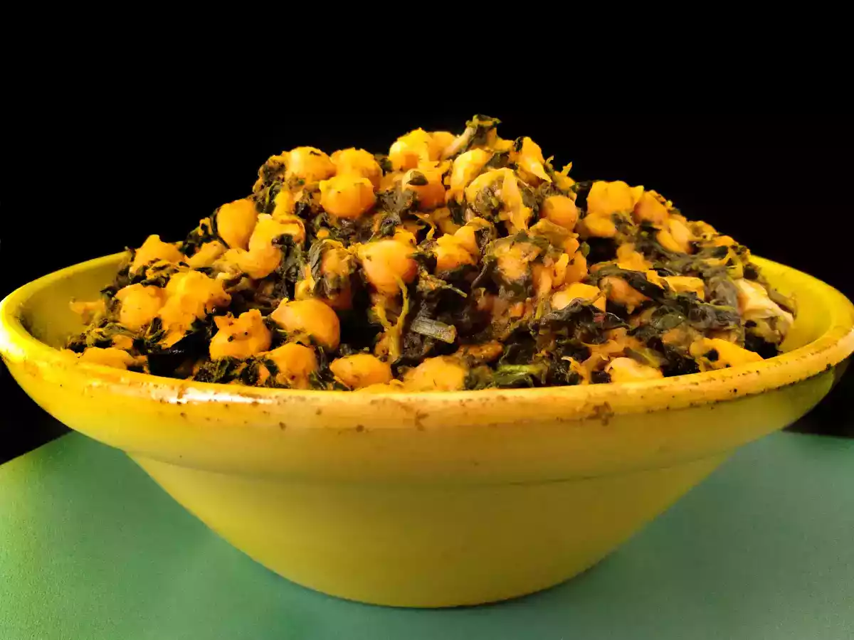 Garbanzos con espinacas (una tapa tradicional en Andalucía) - foto 2