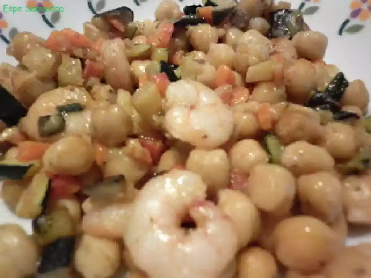 Garbanzos con gambas