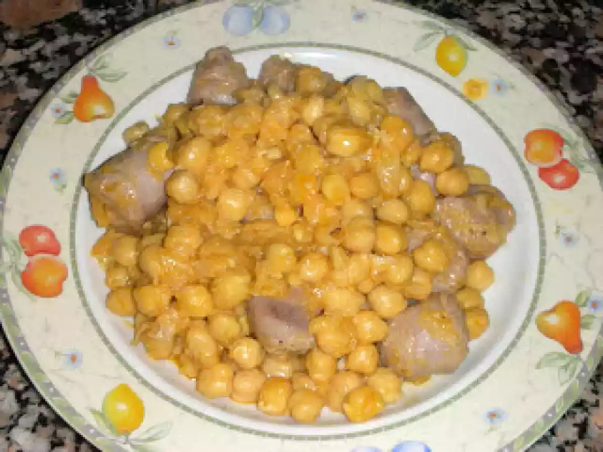 Garbanzos con longaniza