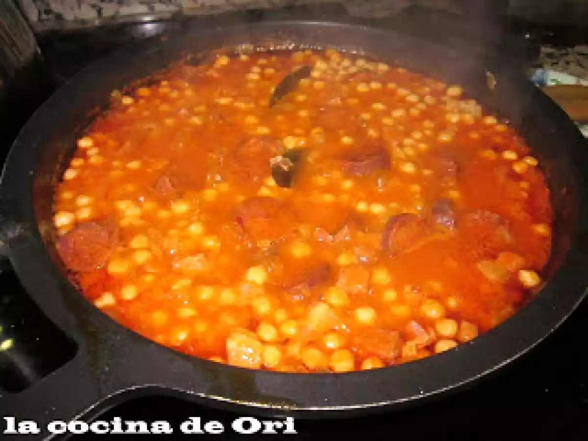 Garbanzos guisados con chorizo y jamón - foto 3