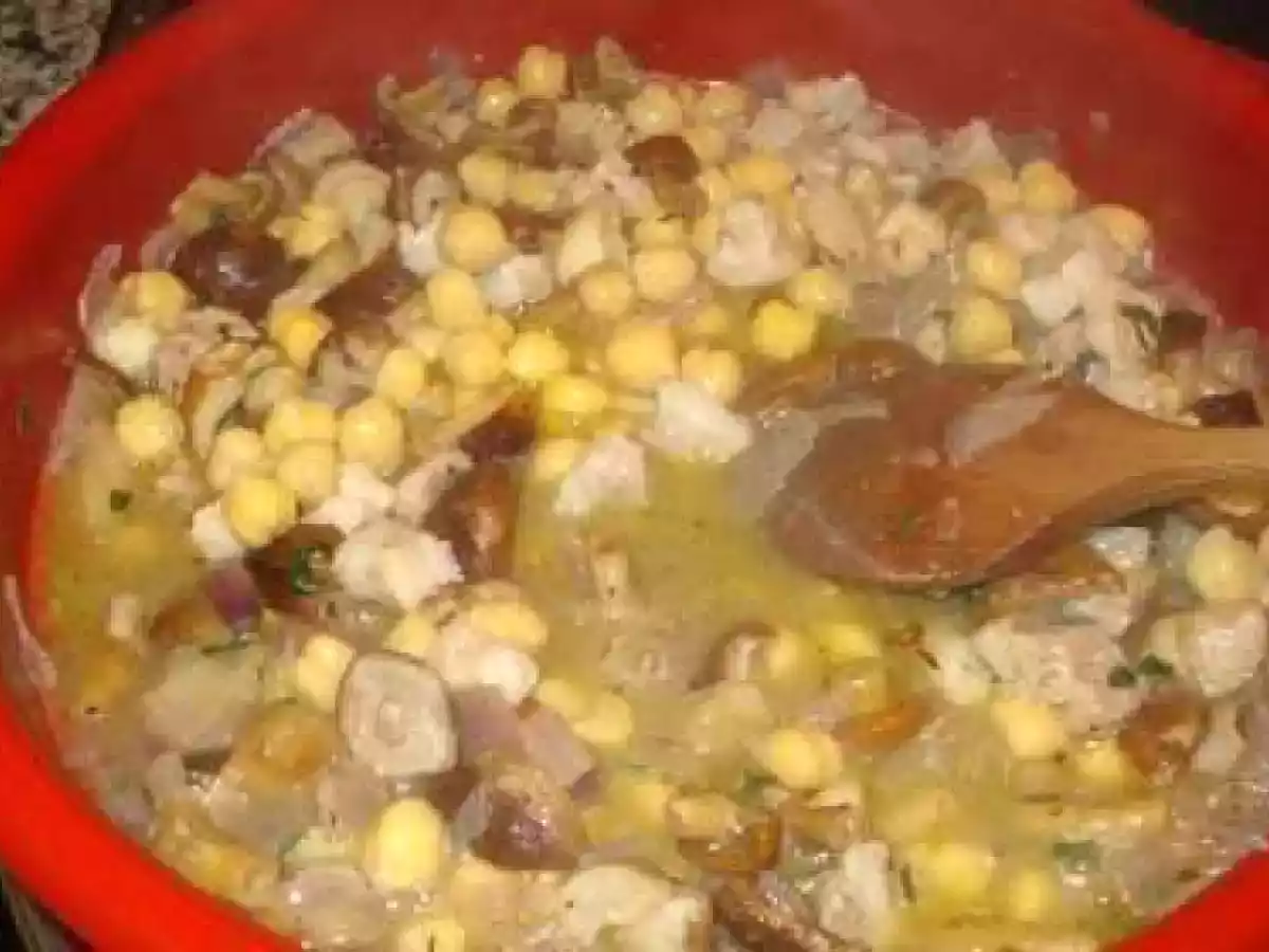 Garbanzos, panceta y setas - foto 2