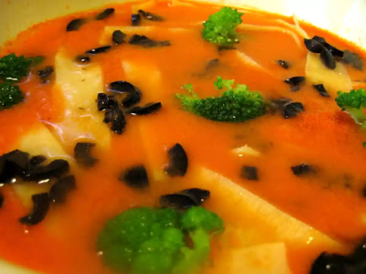 GAZPACHO CALIENTE CON PASTA Y BROCOLI - foto 2