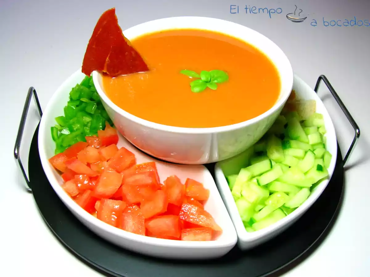 Gazpacho con crujiente de jamón