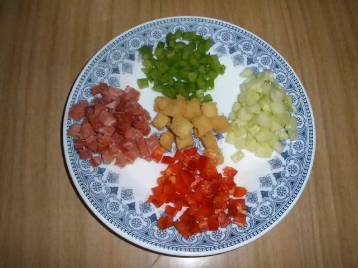 Gazpacho con Taquitos - foto 3