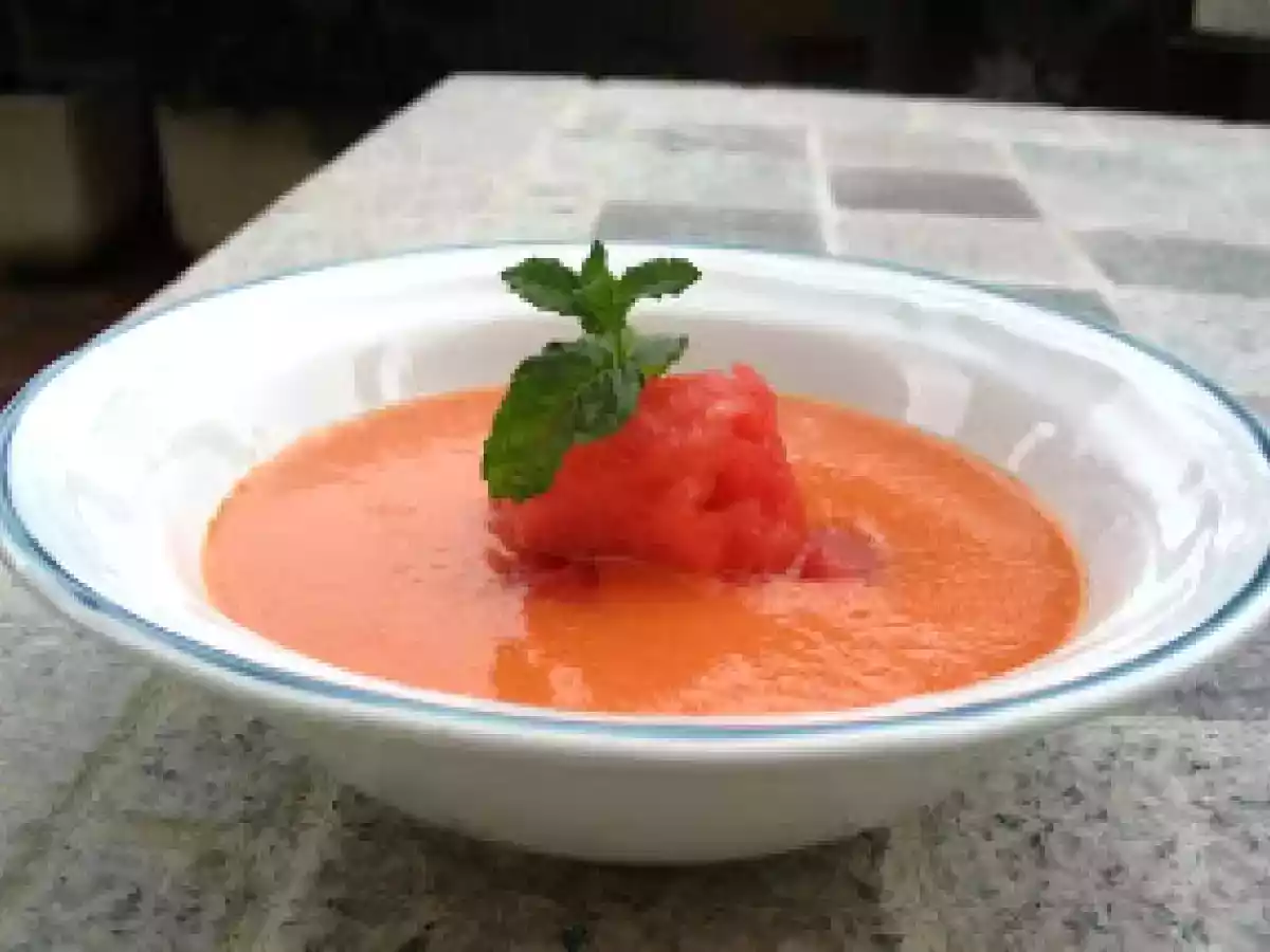Gazpacho de sandía ligera