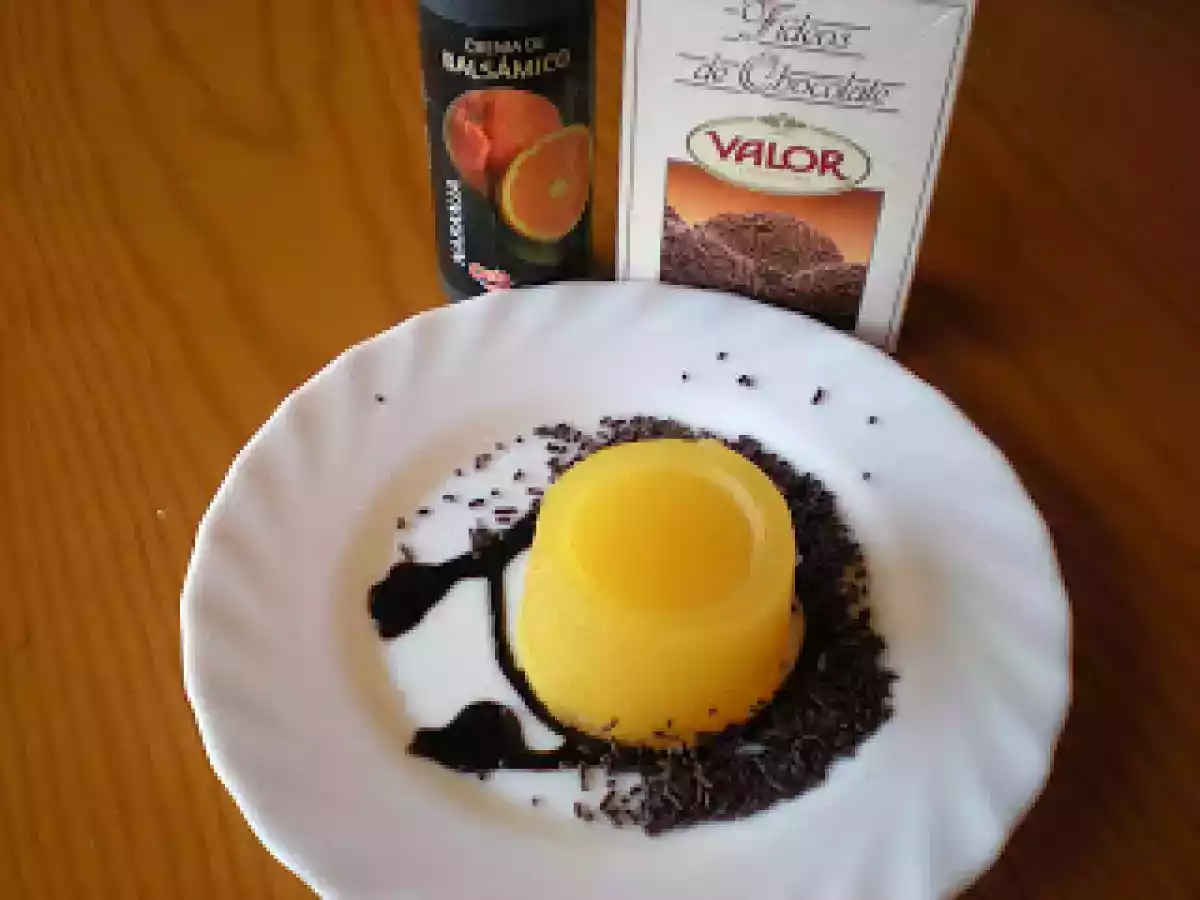 Gelatina de limón con manzanas