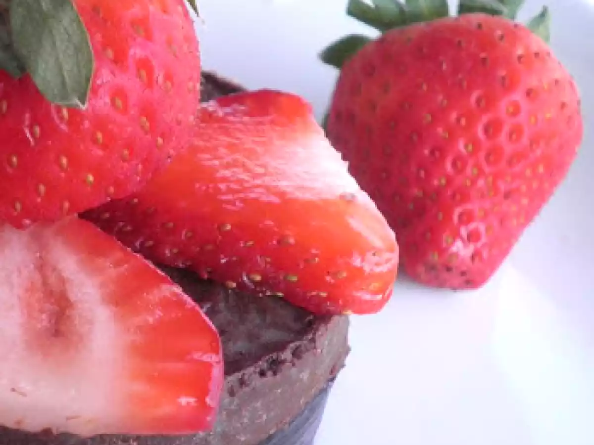 GELATINA DE VINO TINTO CON CHOCOLATE NEGRO. - foto 2