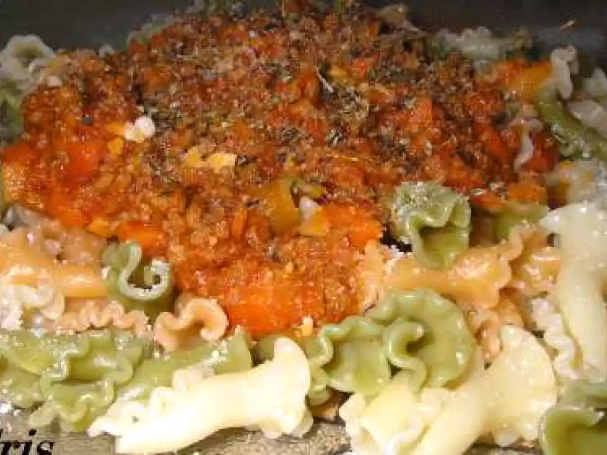 Gigli de verduras a la boloñesa.