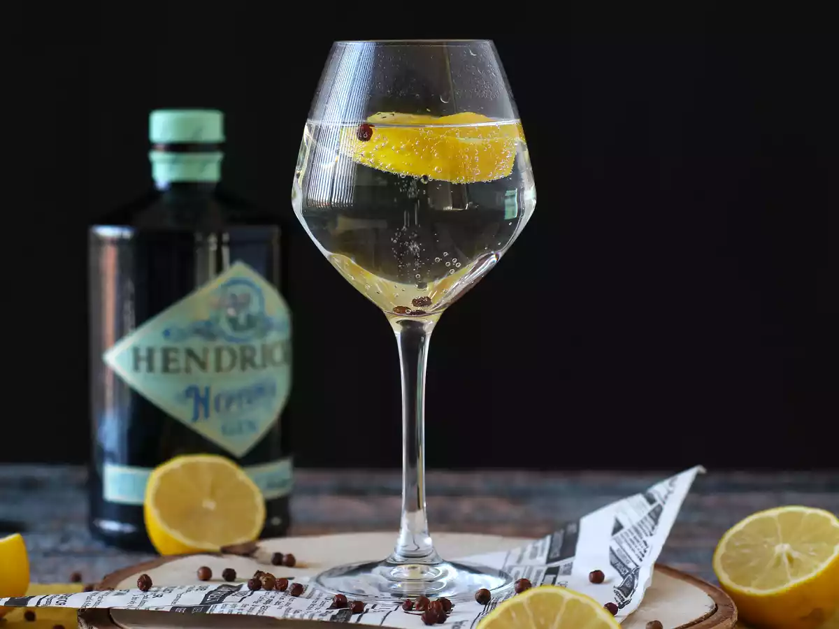 Gin Tonic, el coctel imprescindible para fiestas y reuniones entre amigos
