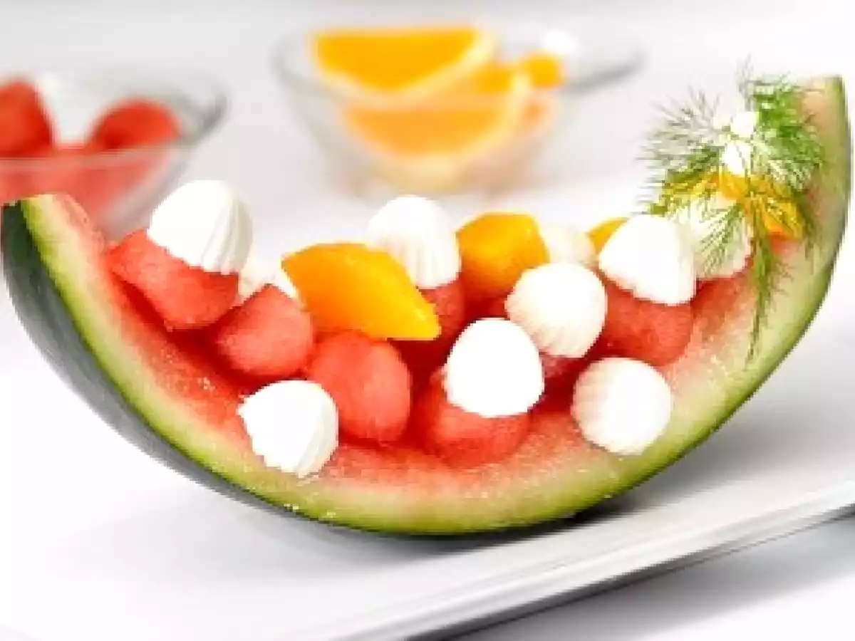 Góndola de sandía con Burguitos Natural